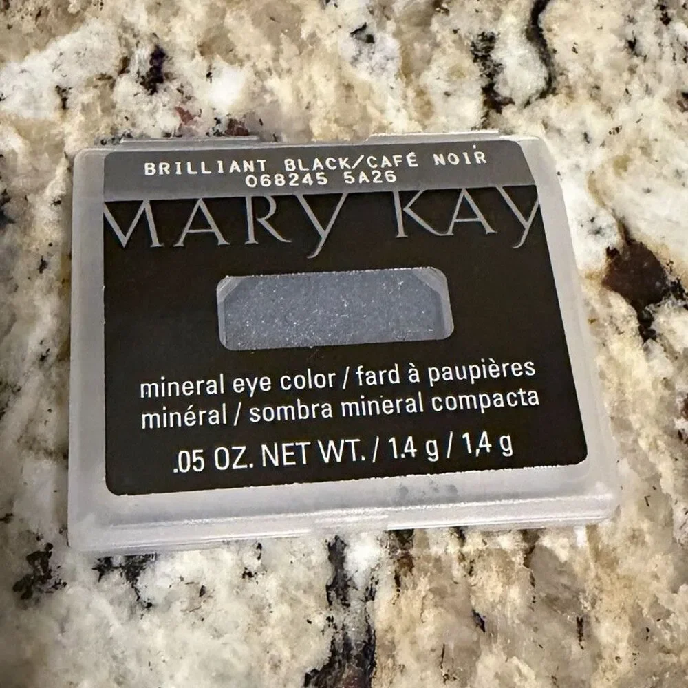 Mary Kay Mineral Eye Color Brilliant Black 068245 .05 oz Discontinued NEW